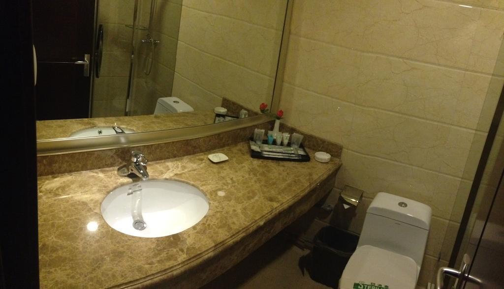 Gan Jin Hotel Tianjin Exterior photo